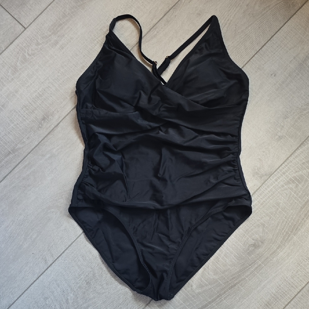 Elegant Black Women's Swimsuit